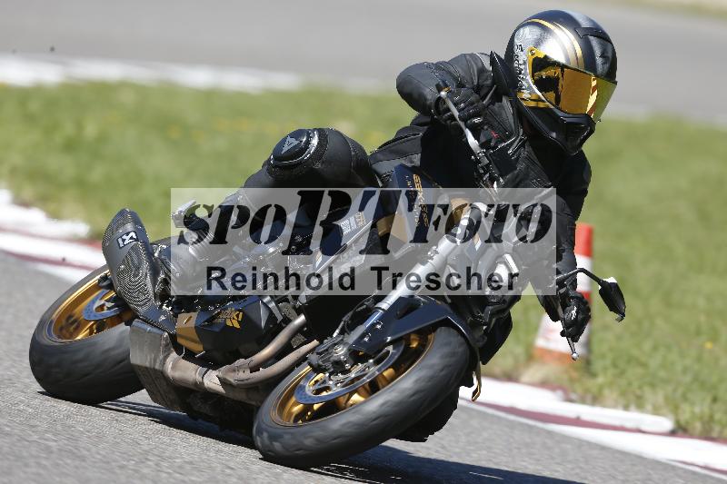 /48 25.08.2025 Cornu Master School ADR/gruen-vert/8